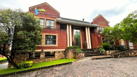 Waterford Office Park, Cnr Witkoppen & Waterford dr, Fourways